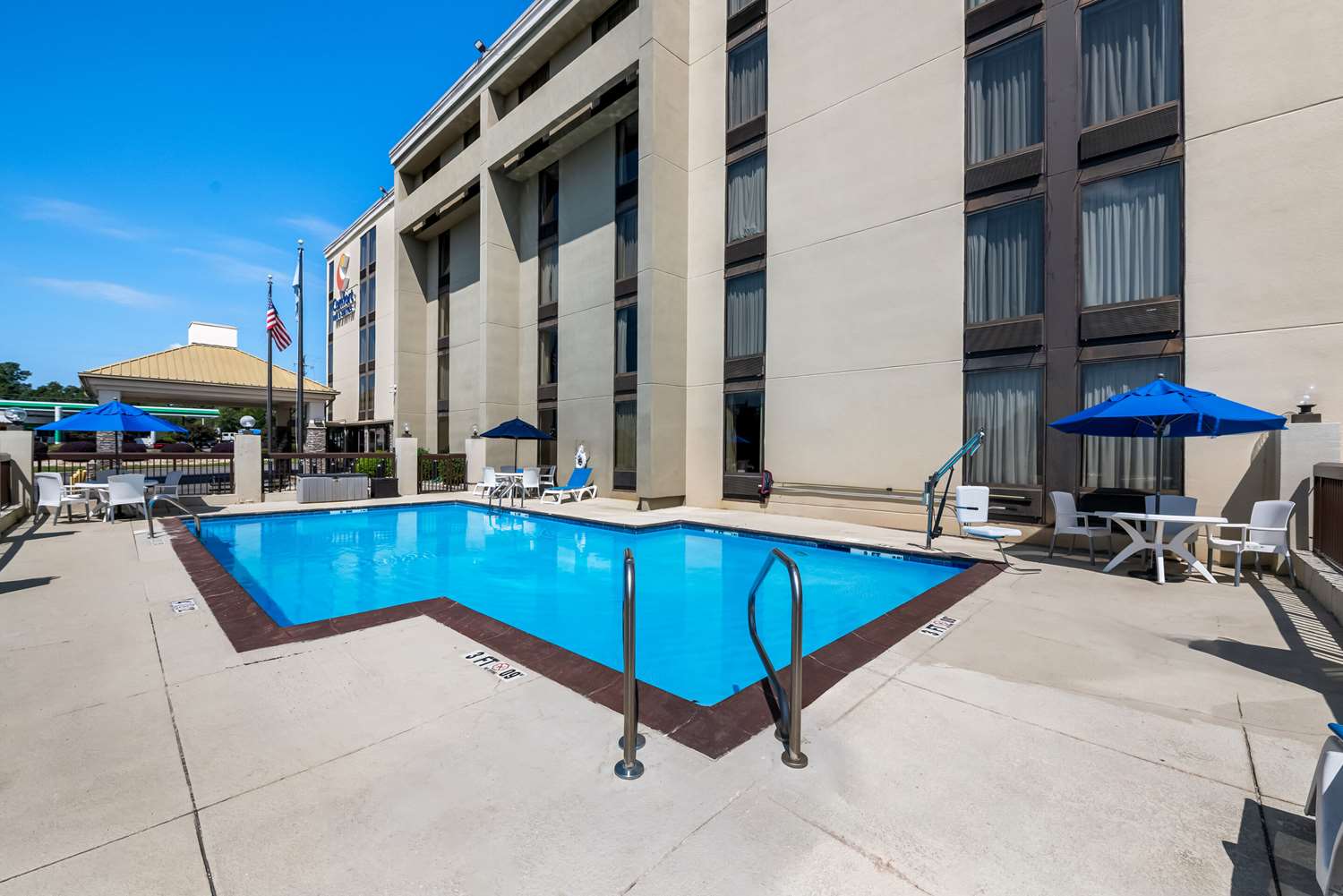 Comfort Inn and Suites Durham Near Duke University 8/44