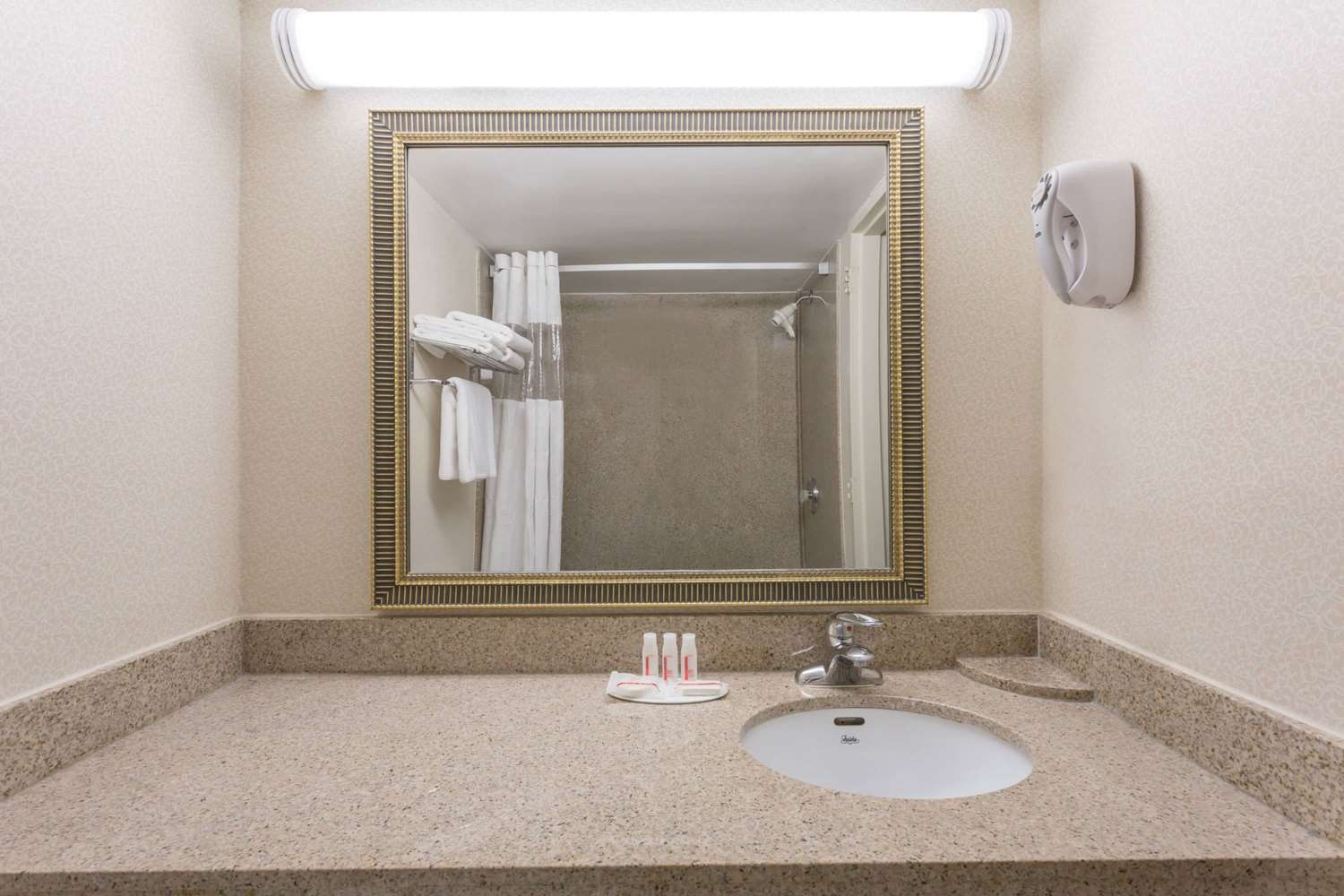 Ramada by Wyndham Triangle/Quantico 29/31