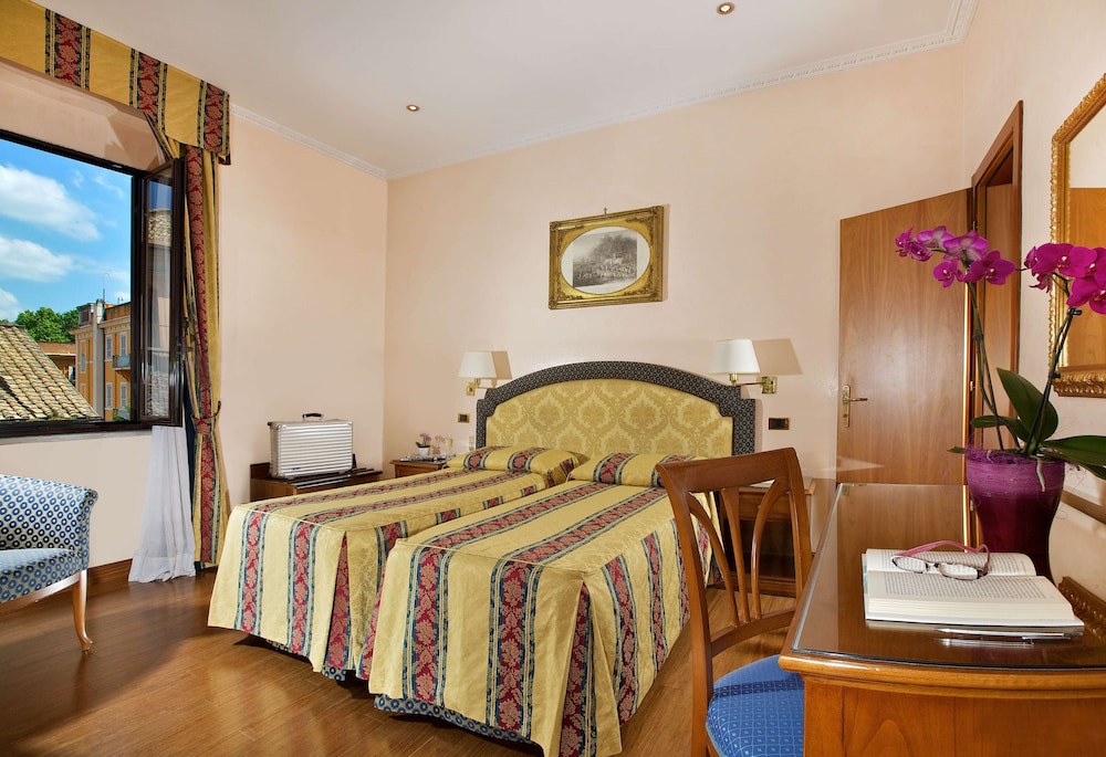 Hotel Raffaello, Sure Hotel Collection By Best Western 40/75