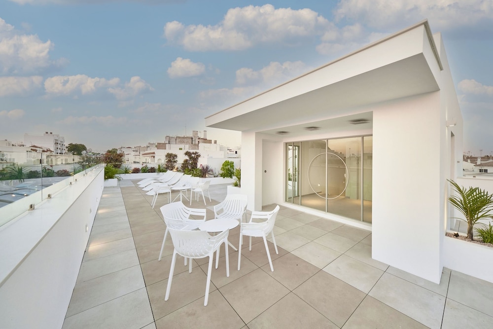 Hotel Leonor Conil 38/49