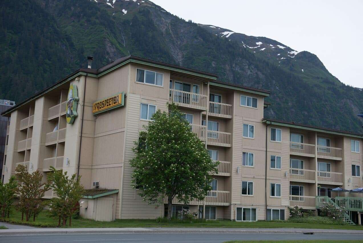 Ramada by Wyndham Juneau 6/61
