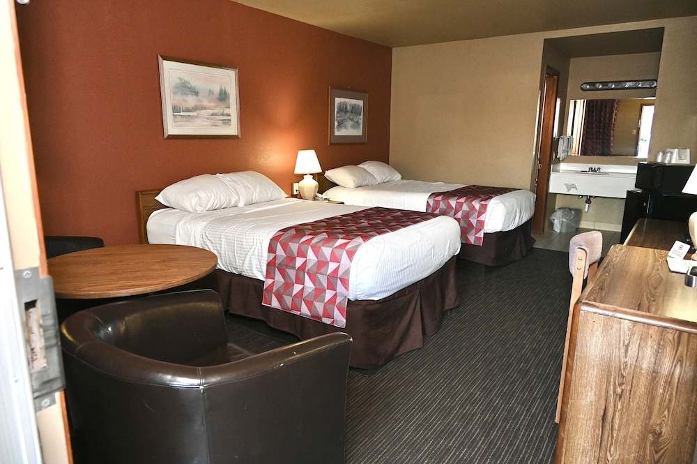 Fortune Inn And Suites Newport 25/50