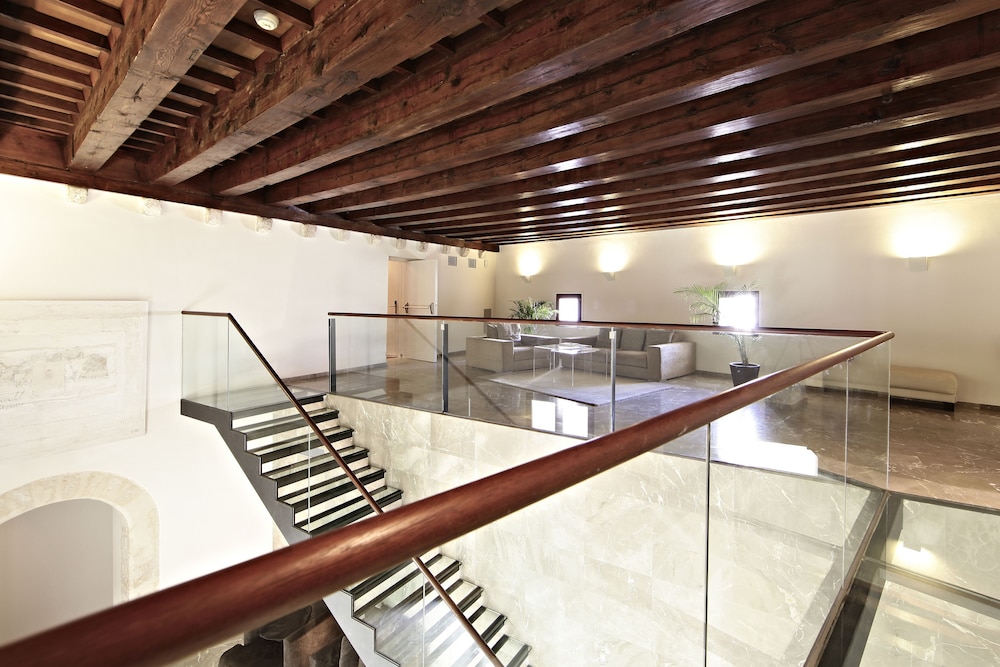 Petit Palace Hotel Tres 46/70
