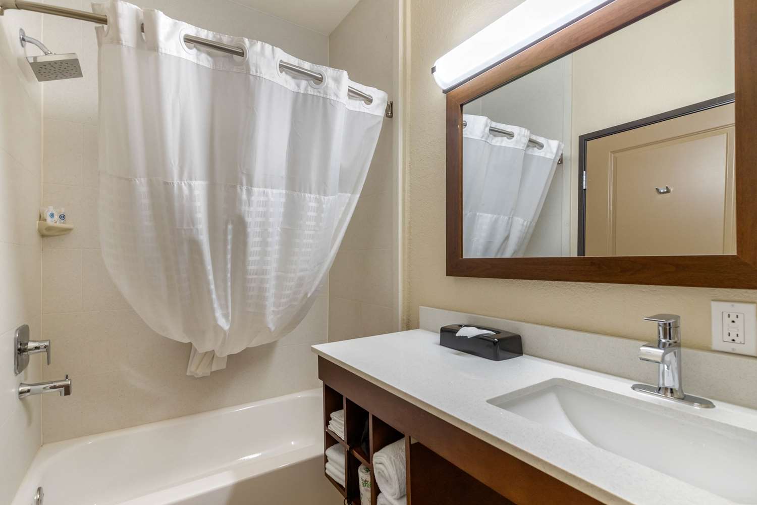 Comfort Suites San Antonio Airport North 17/17