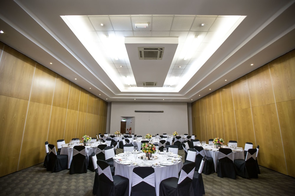 aha Kopanong Hotel & Conference Centre 40/50
