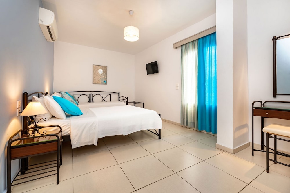 Stelios Place 12/50