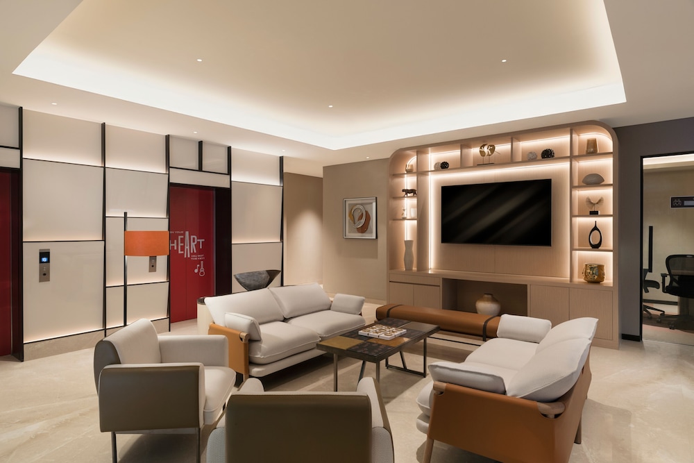 Ibis Mumbai BKC 51/75