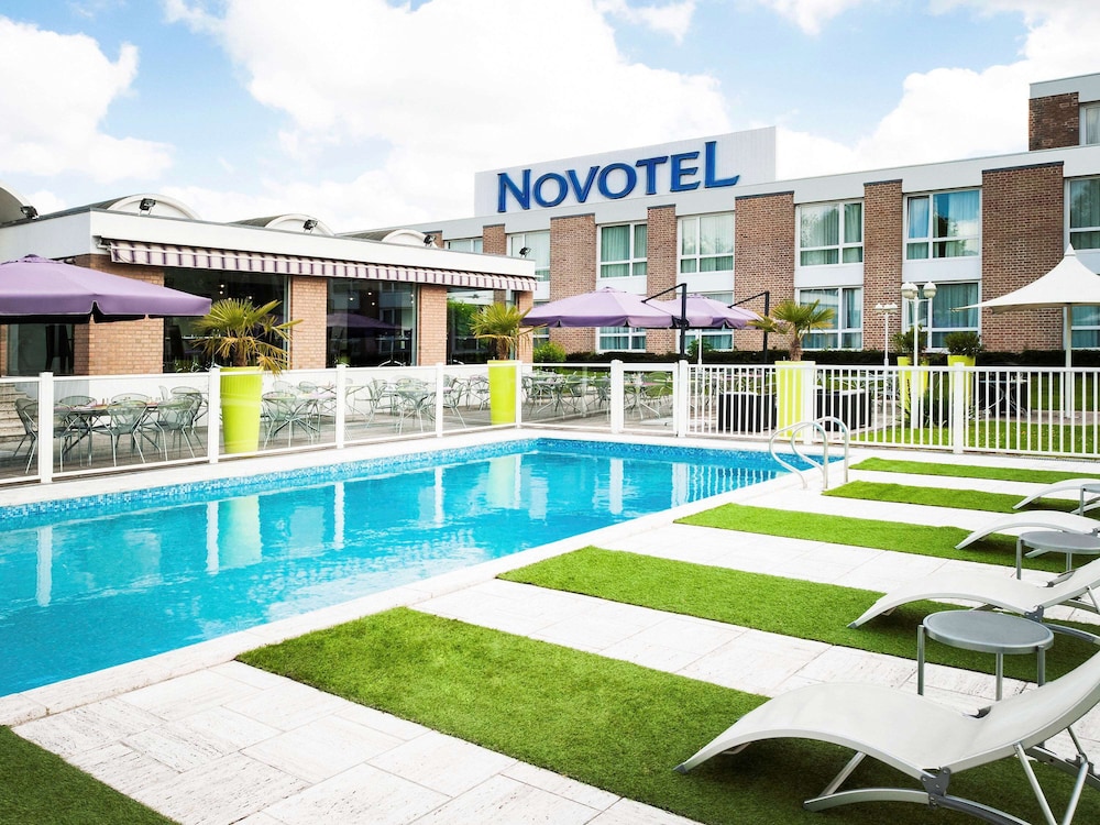NOVOTEL VALENCIENNES AERODROME 3/48