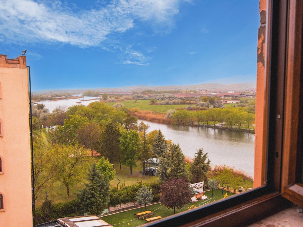Suhan Cappadocia Hotel Spa 74/76