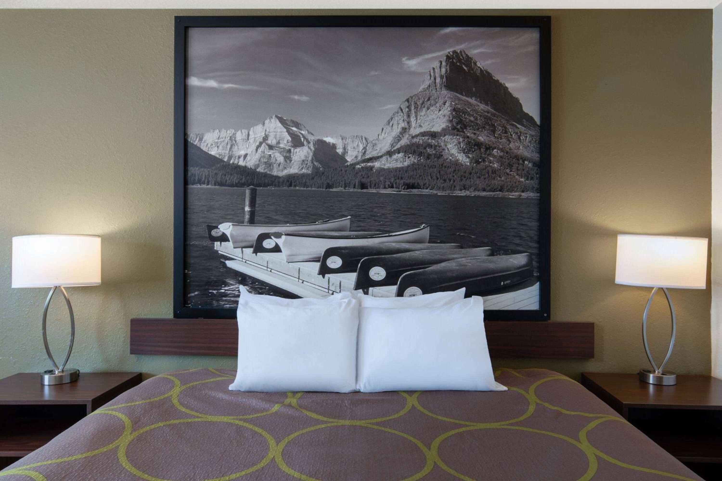 Deluxe, King Bed