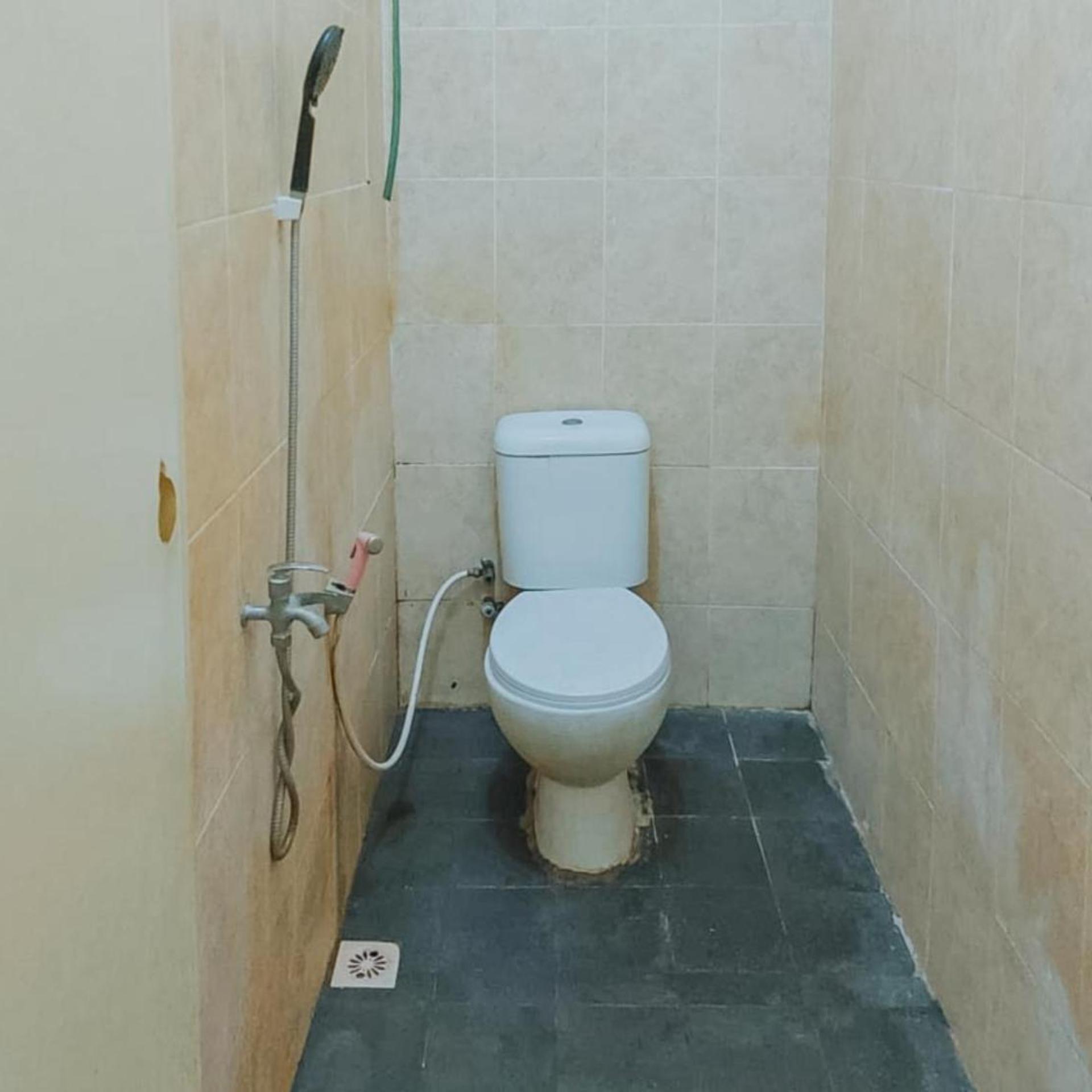 OYO 3895 D'Luck Homestay 35/37