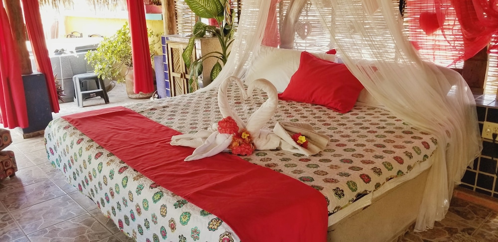 Cabo Inn Hotel 31/61