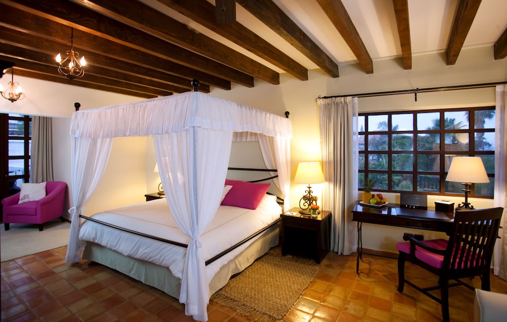 Guaycura Boutique Hotel Spa 24/72