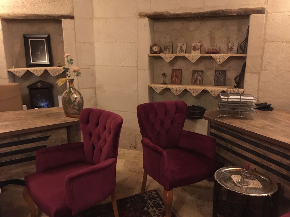 Mosaic Cave Hotel 37/50