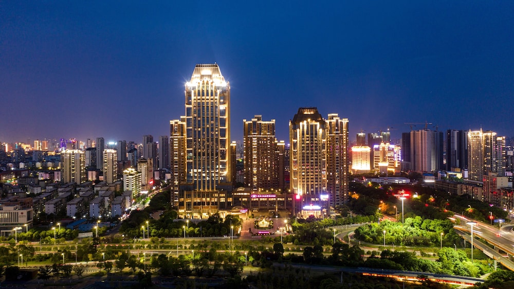 Crowne Plaza Nanchang Riverside 46/50
