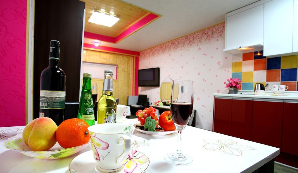 Pinky Marine Pension 28/50