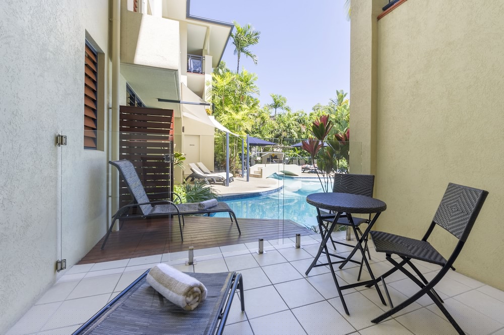 Meridian Port Douglas 55/70