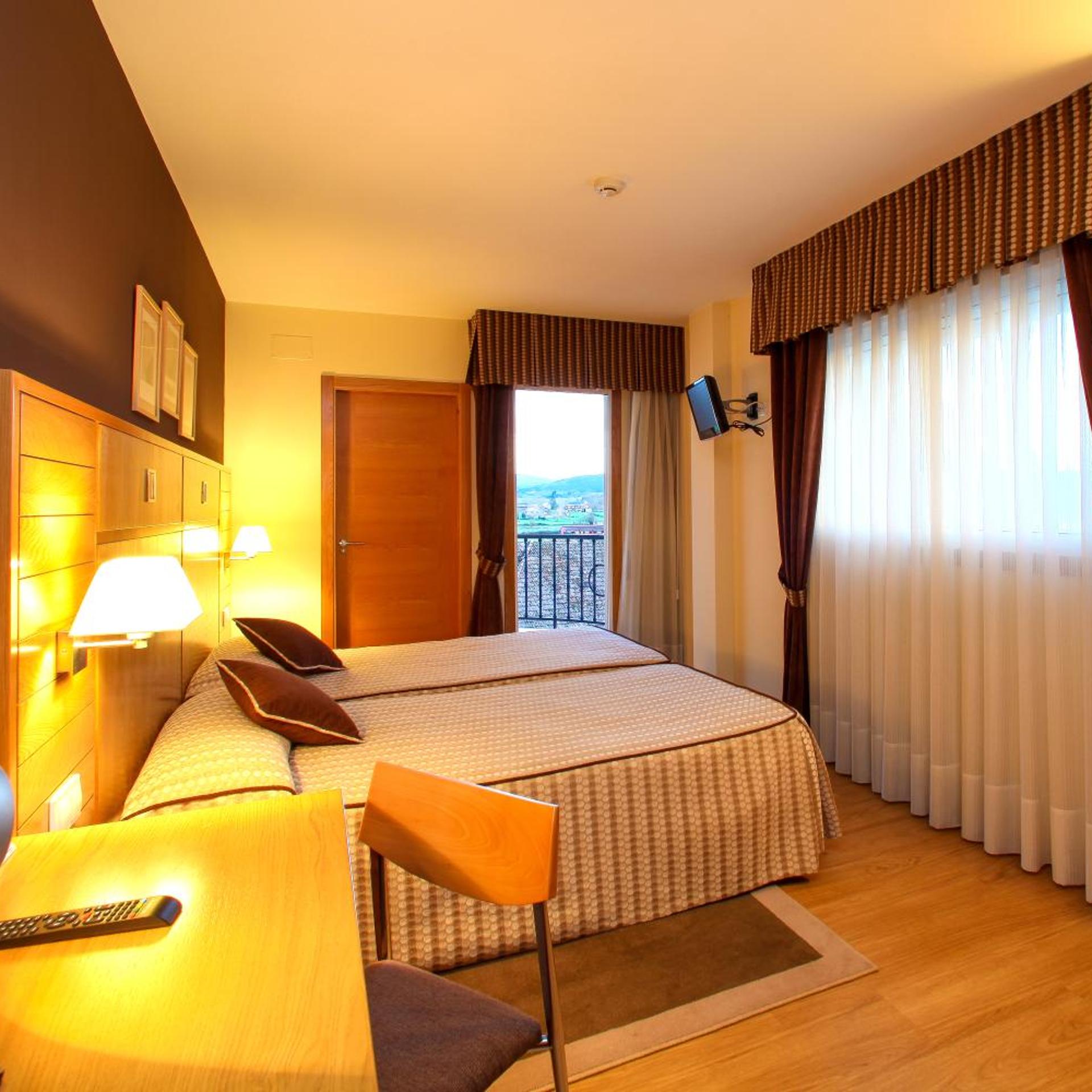 Hotel Condes de Lemos 26/55