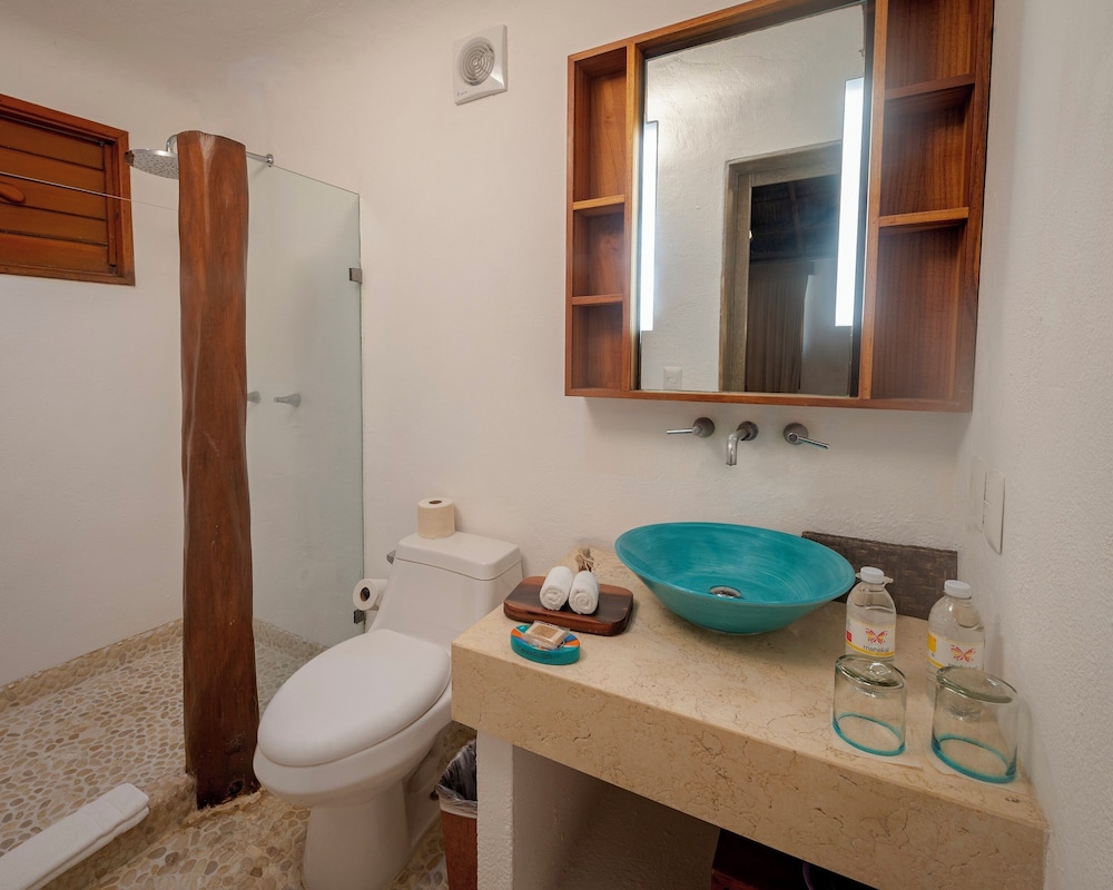 Mahekal Beach Resort 46/48