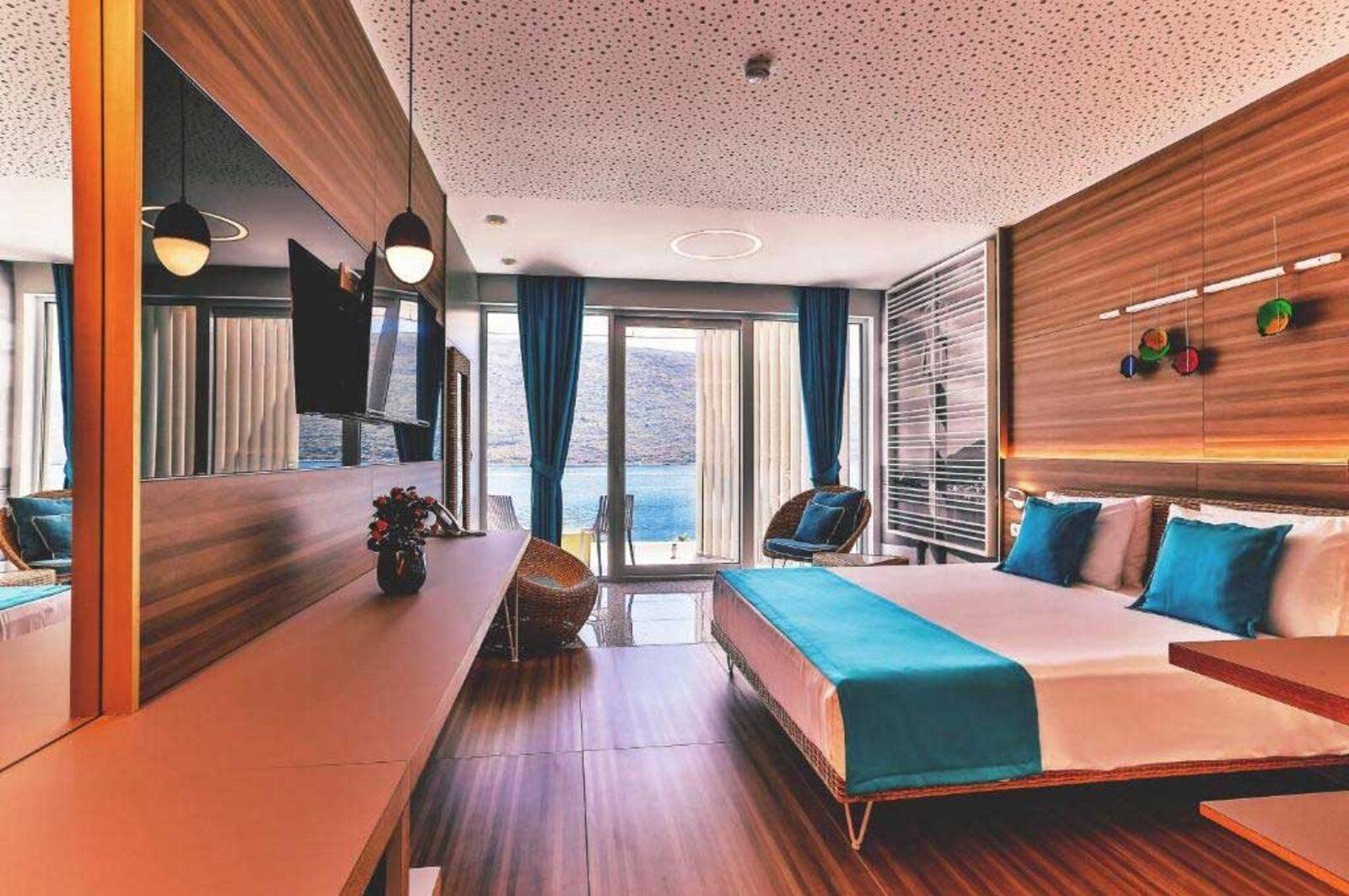 Room, Double Bed, Sea View, Balcony, Priority Location