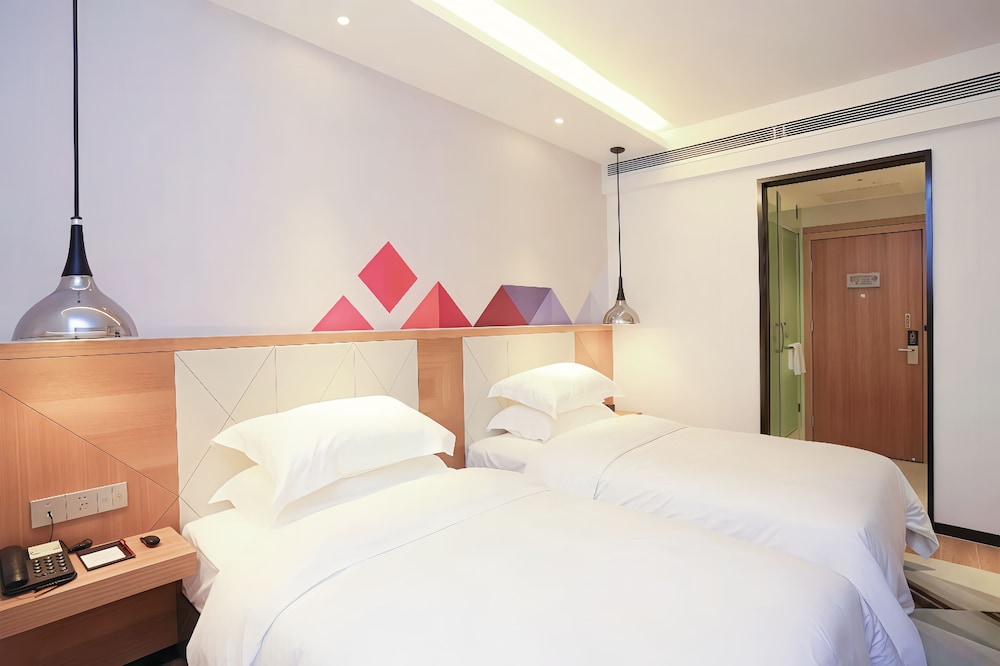 Borrman Hotel (Guangzhou Tianhe Sports Center Linhe West Metro Station) 18/56