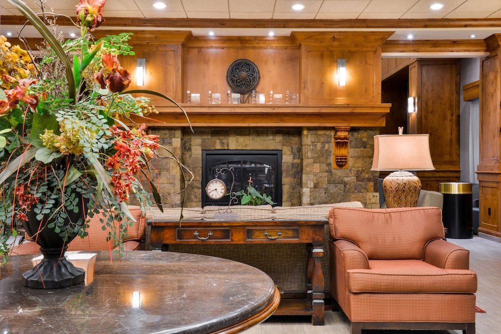 Hampton Inn and Suites Coeur D Alene 7/45