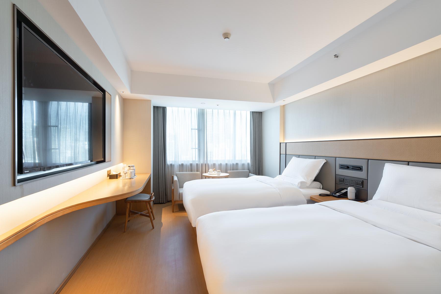 Room, Twin Beds