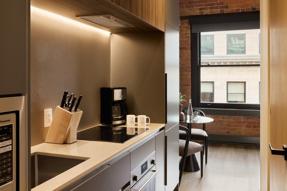 EUROSTARS OLD MONTREAL SUITES & APARTMENTS 43/45