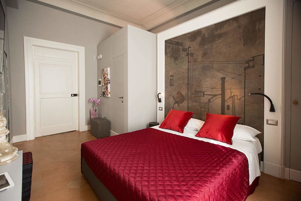 Palazzo Cannavina 7/50