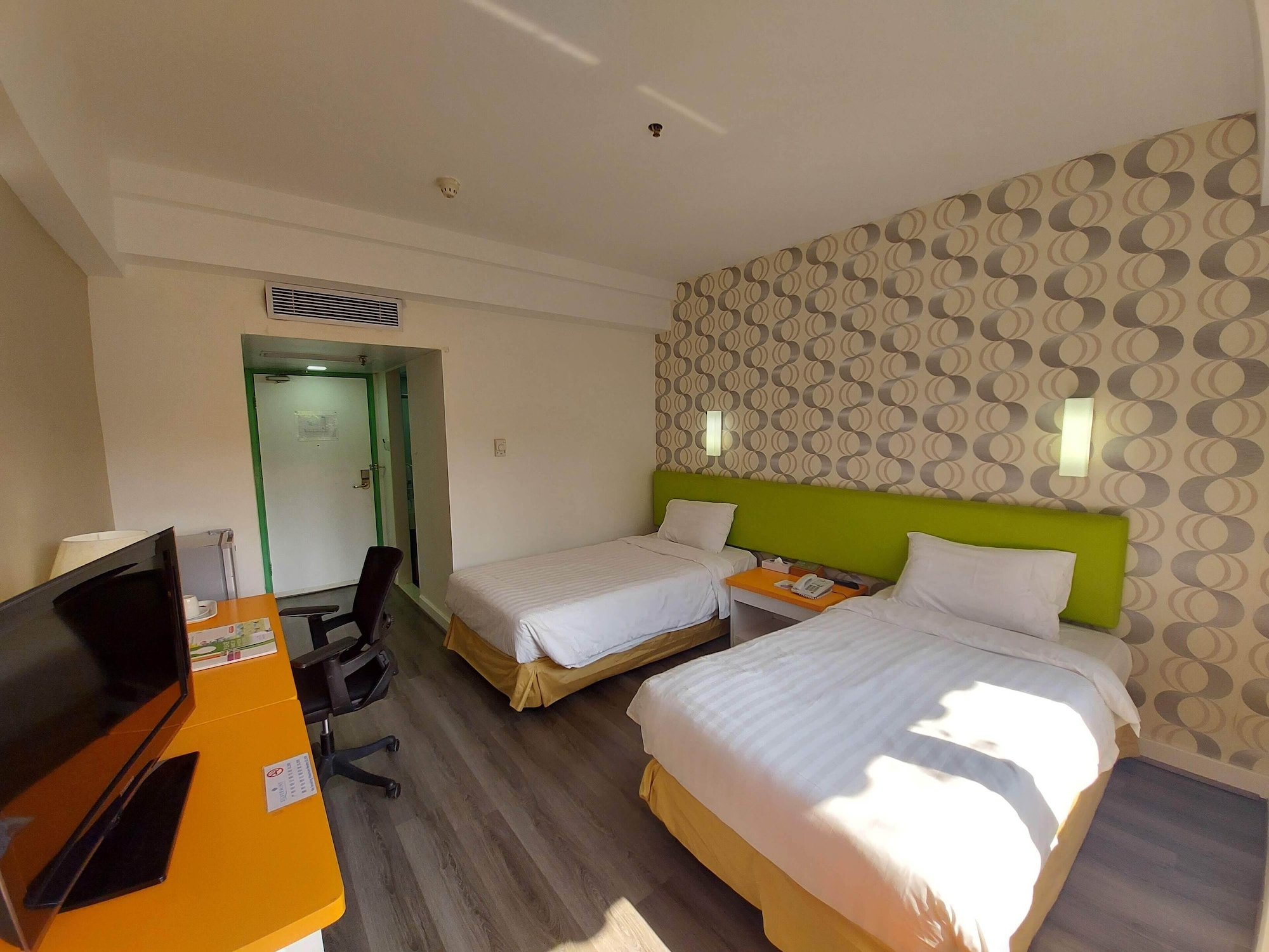 STANDARD, TWIN BEDS