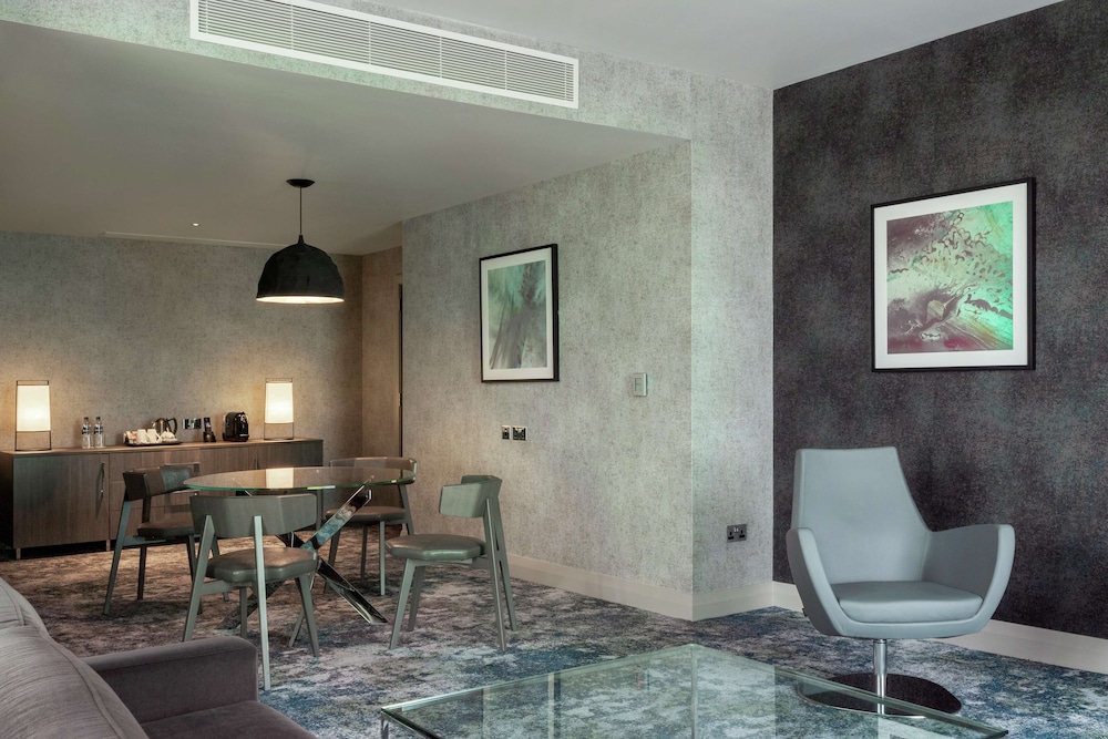Hilton Aberdeen TECA 13/64