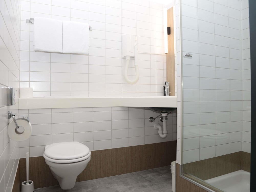 Ibis Chur 42/45
