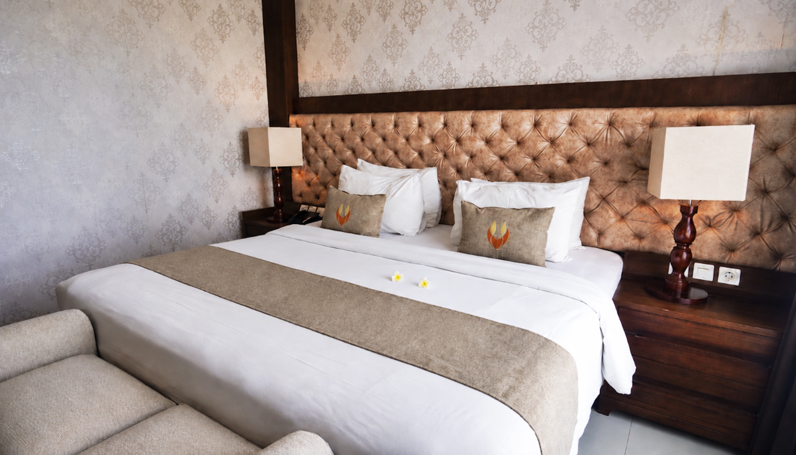Suite Dewata Room