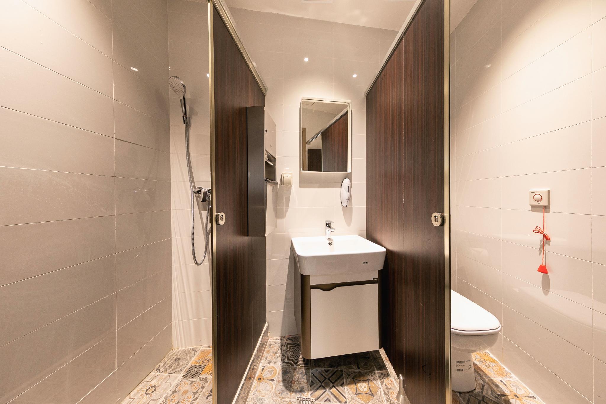 Dormy Boutique Hostel 37/37