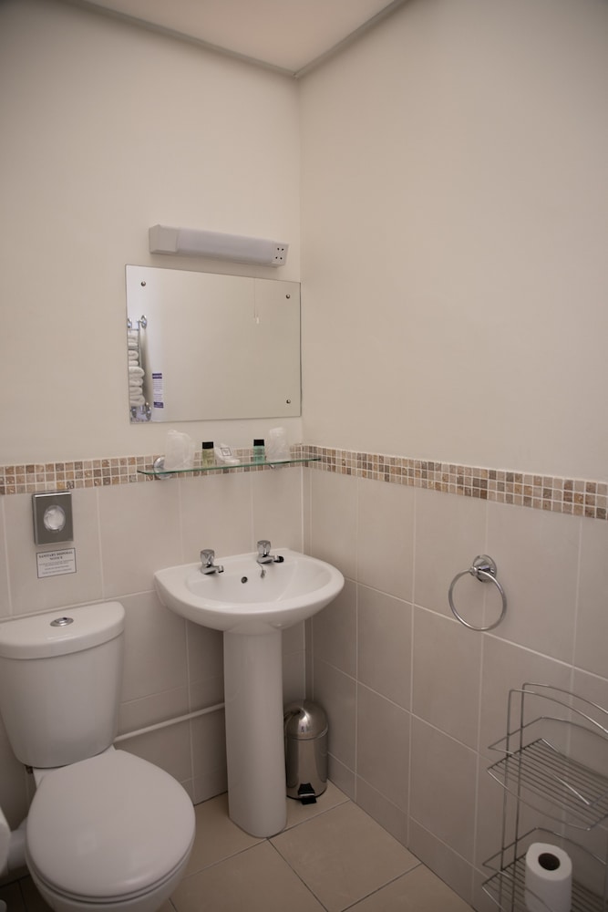 Trelawney Hotel B B Guest House 46/50