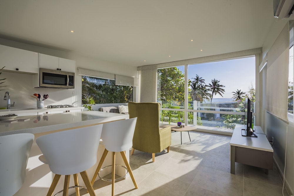 Boca Catalina Modern Villa 8/50