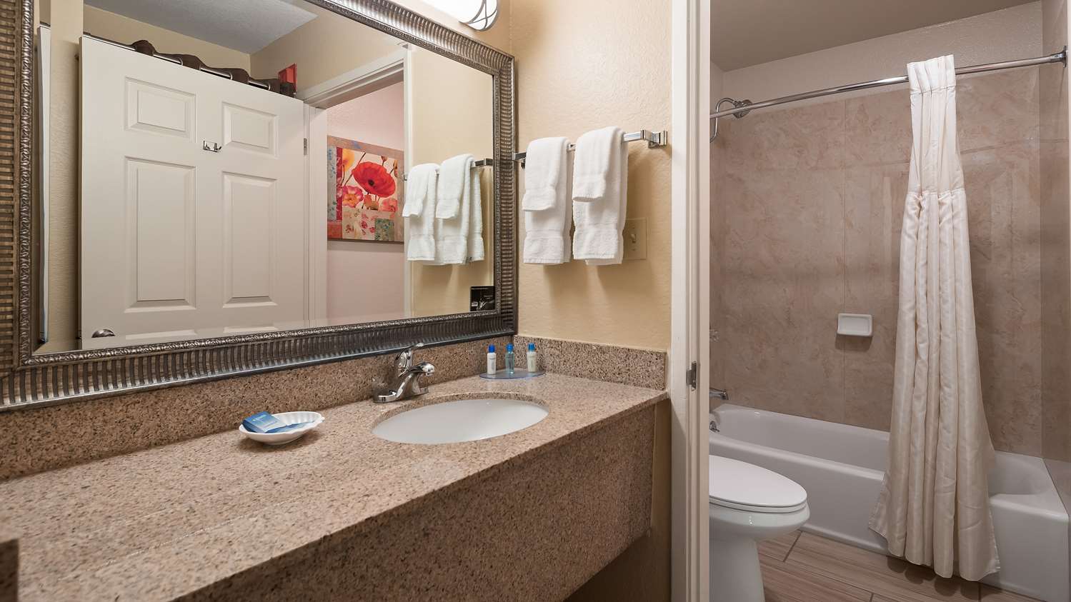 Best Western Plus Pleasanton Inn 23/23