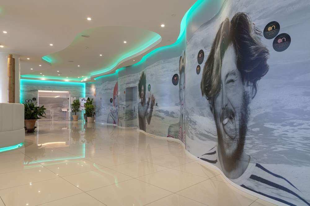 On Hotels Oceanfront Adults Designed 23/50