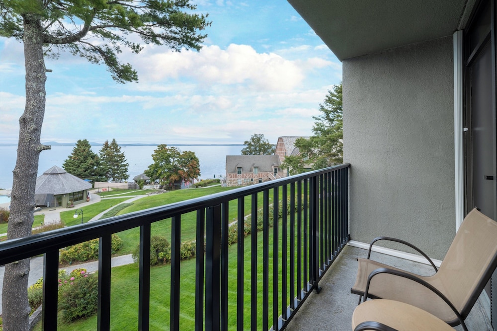 Holiday Inn Resort Bar Harbor Acadia Natl Park 5/50