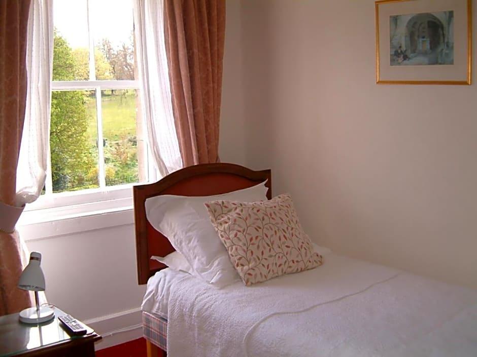 Terrace hotel 10/50