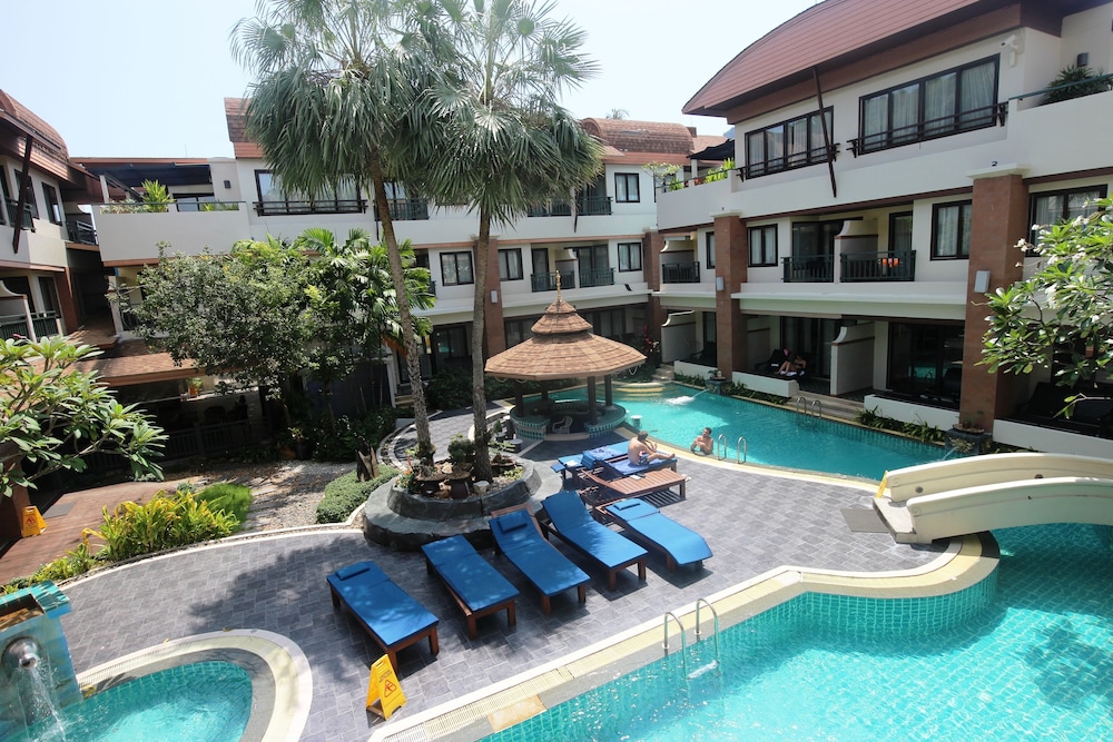 P P Palmtree Resort 37/50