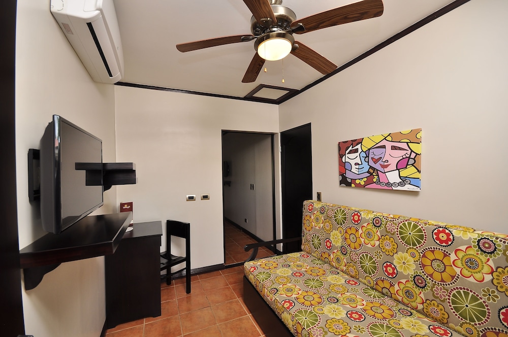 Hotel Colono Beach 37/73