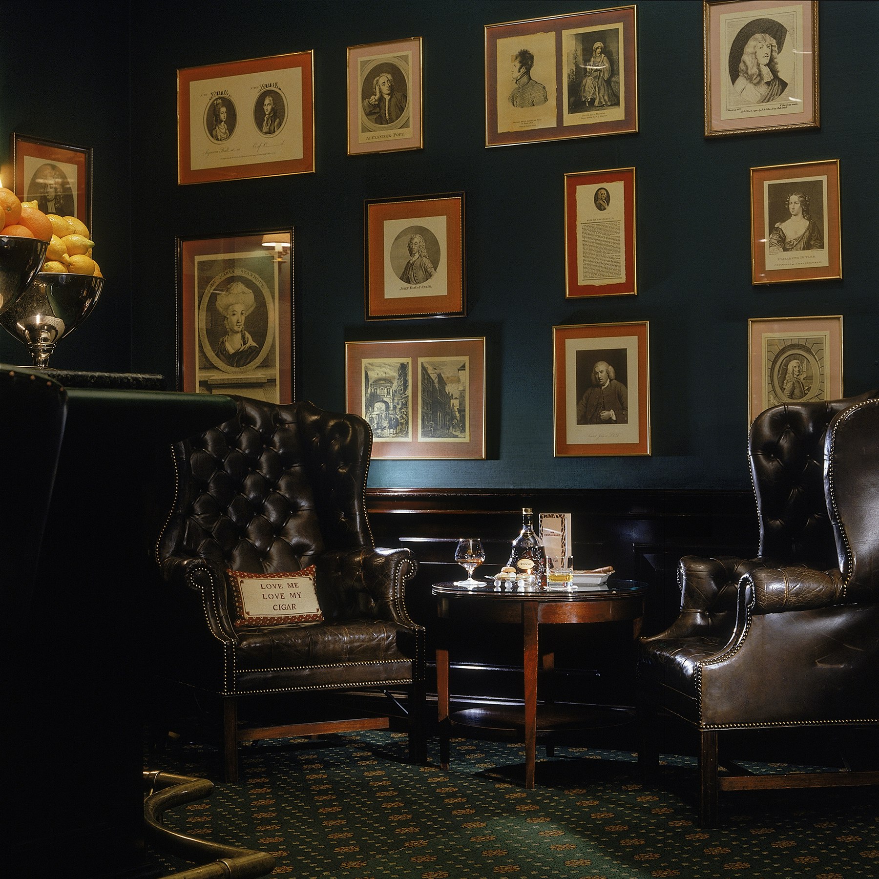 The Chesterfield Mayfair 33/84