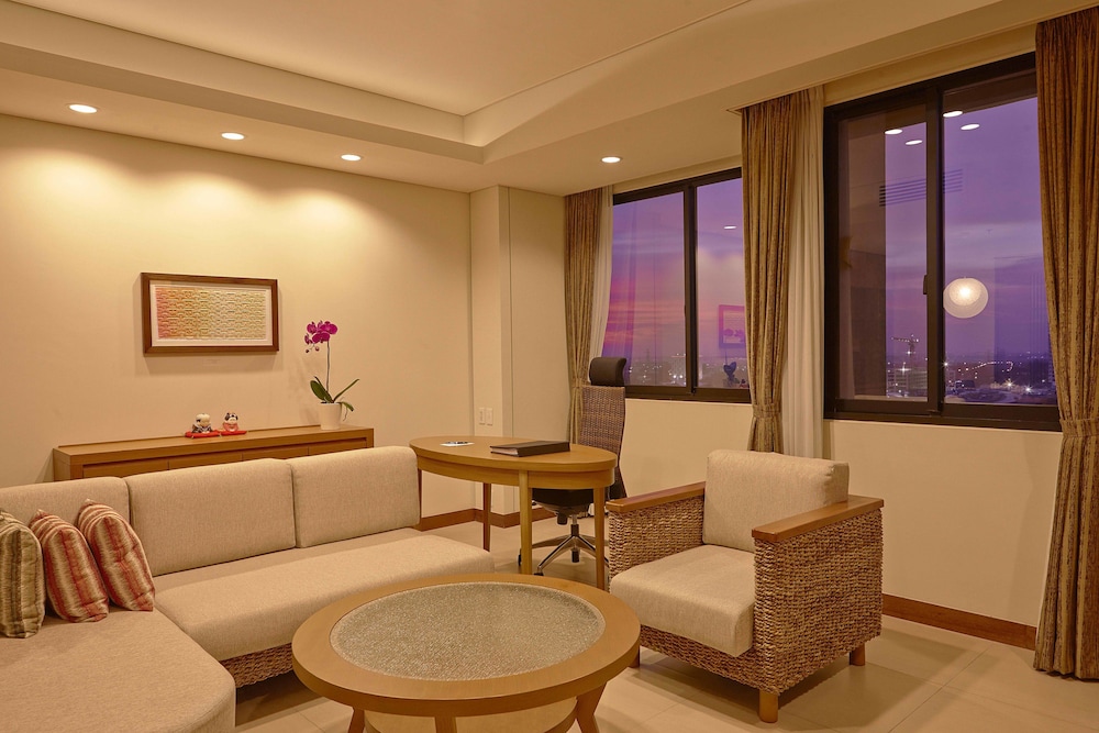 Axia South Cikarang Service Apartment 55/75