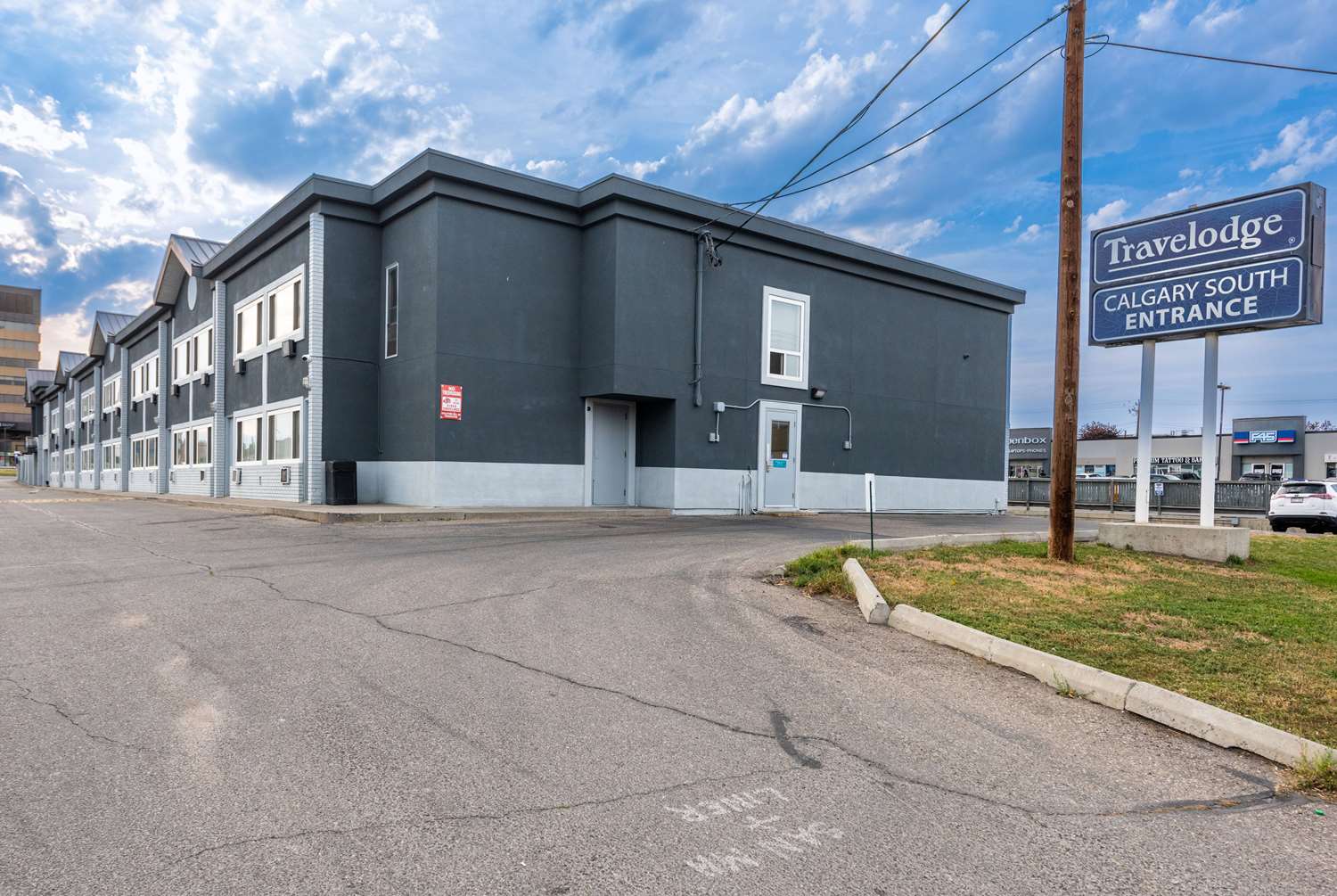 Travelodge by Wyndham Calgary South 51/63