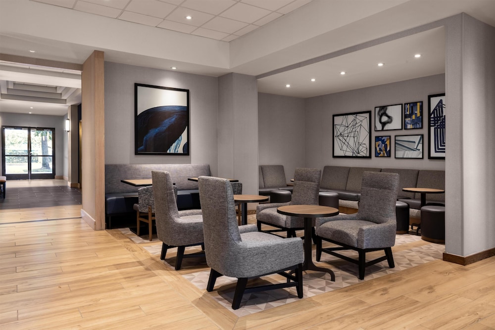 Hyatt Place Orlando Airport 53/59