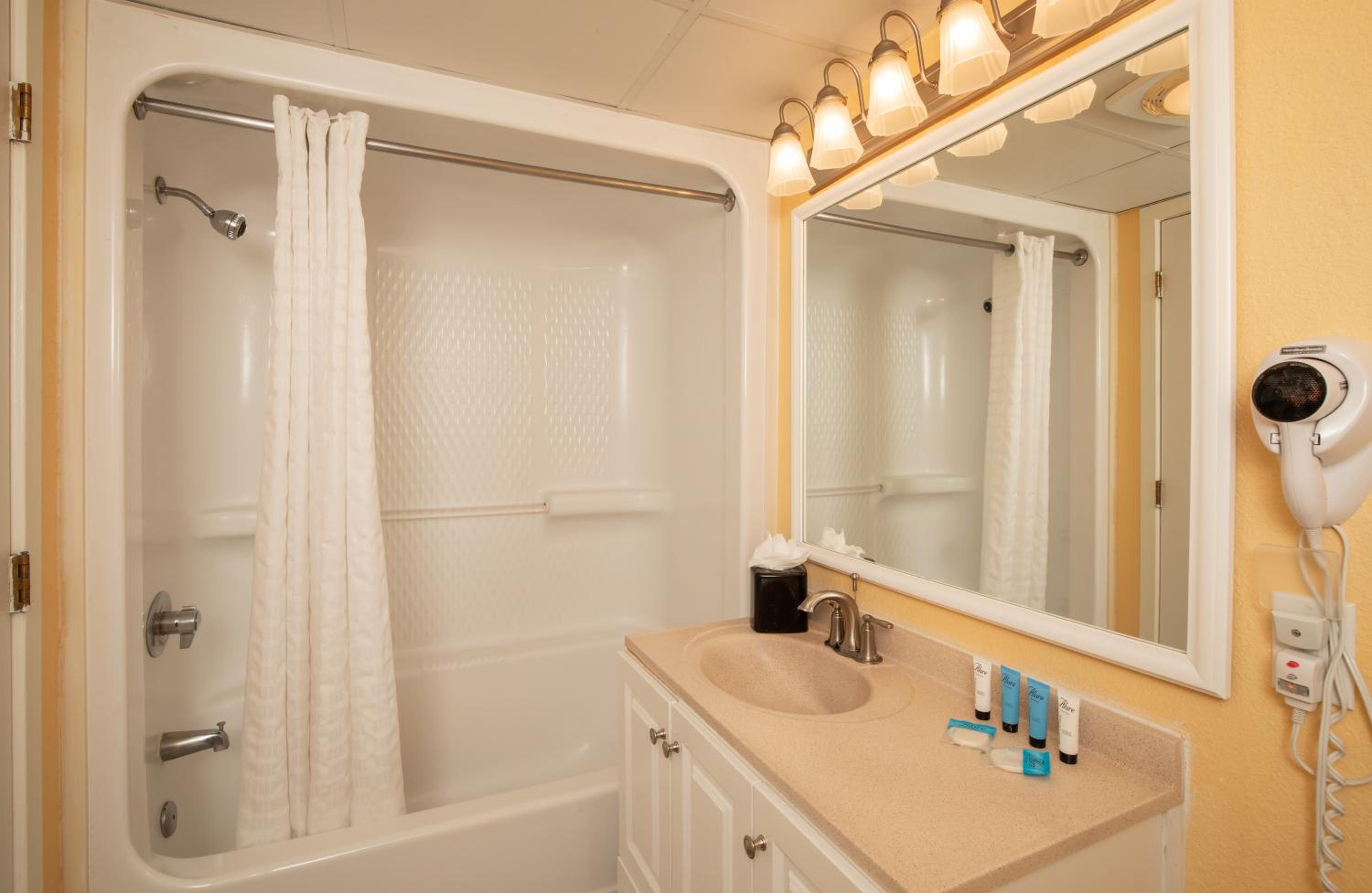 جناح ديلوكس بغرفة نوم واحدة، Grande Shores Ocean Resorts Condominiums 4/5
