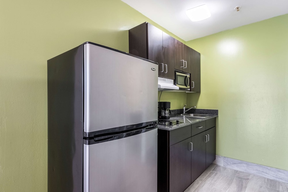 Studio 6 Extended Stay - Savannah, GA 17/52