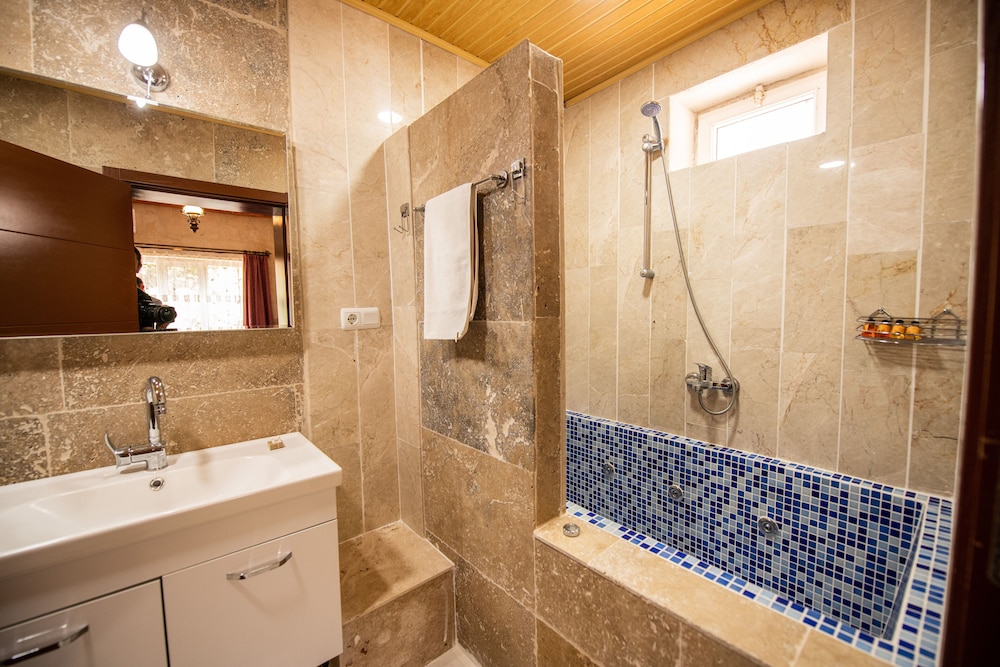 Capiedra Hotel 42/47