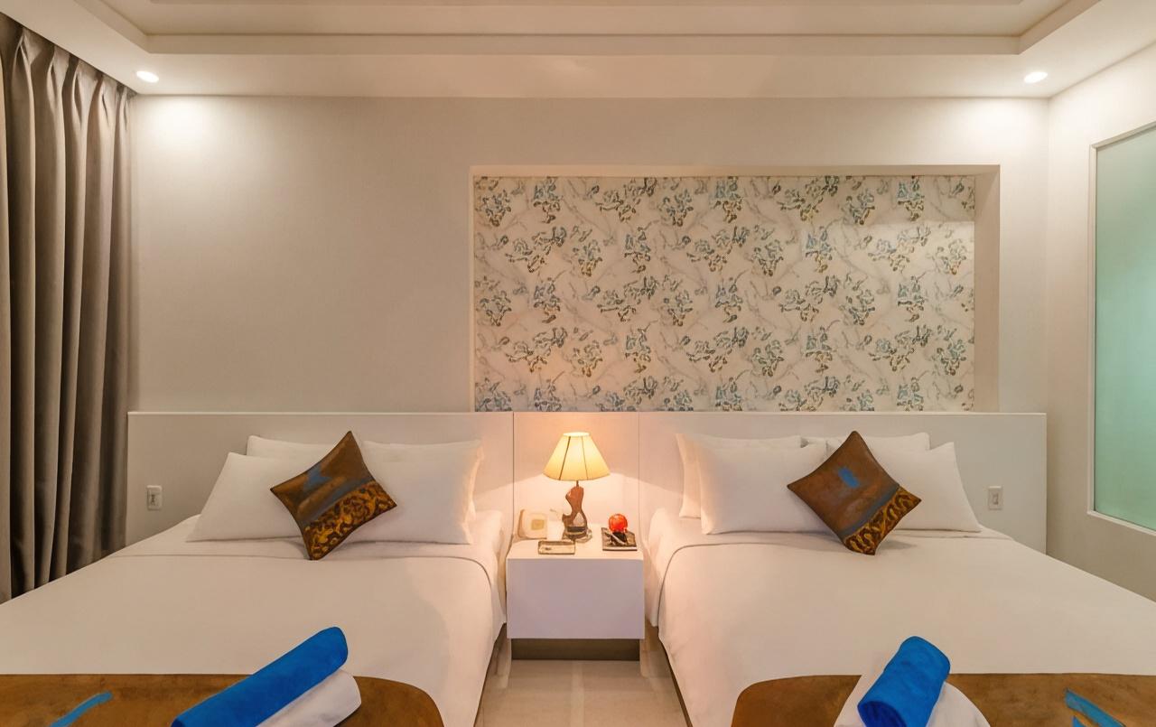 Room, Twin Beds
